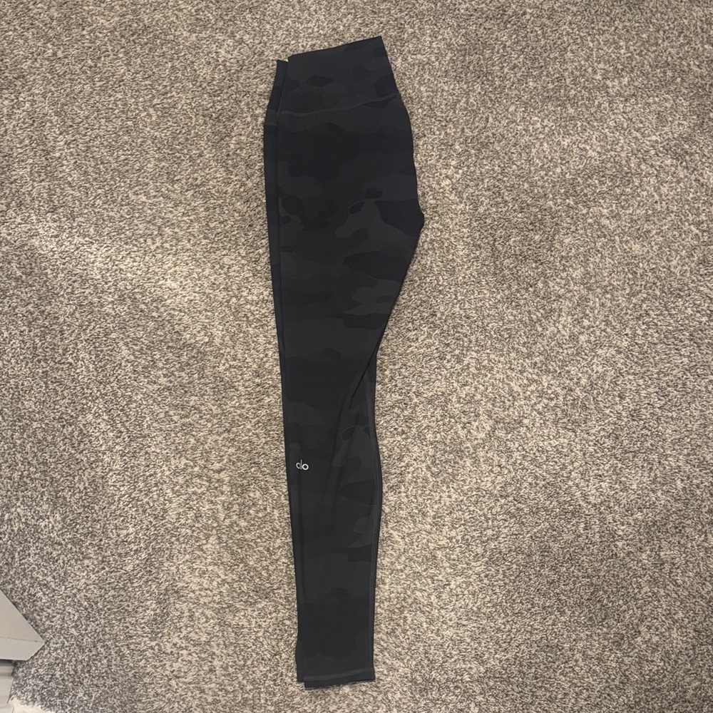 ALO Black Camo Leggings